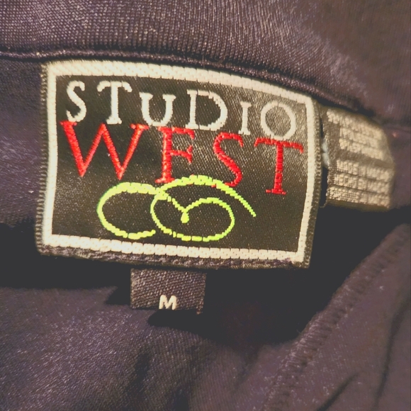 Flattering Black Western Blouse - Picture 3 of 3